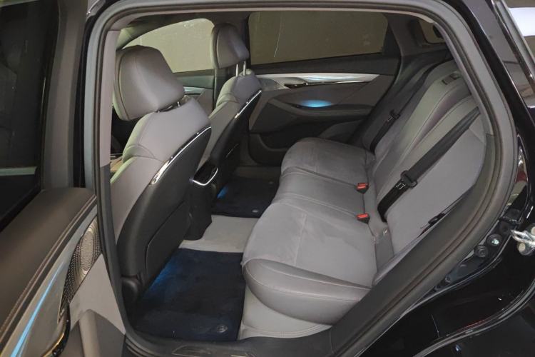 Used VOYAH PASSION 2024 PHEV Four-Wheel Drive Ultra-Long Range Flagship Model
