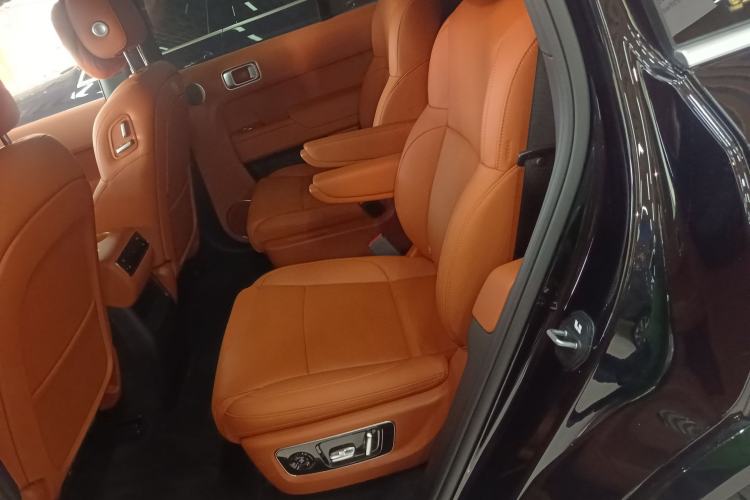 Used Li Auto L8 2024 Pro Model
