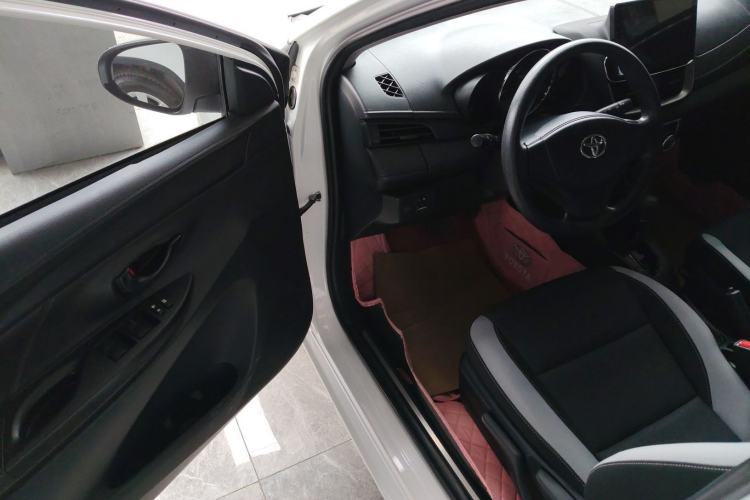 Used Toyota YARiS L 2021 1.5L CVT Leading Edition
