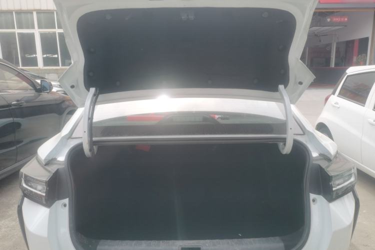 Used Dongfeng Aeolus Yixuan 2023 Mach Edition 1.5L Automatic Chasing Wind Version
