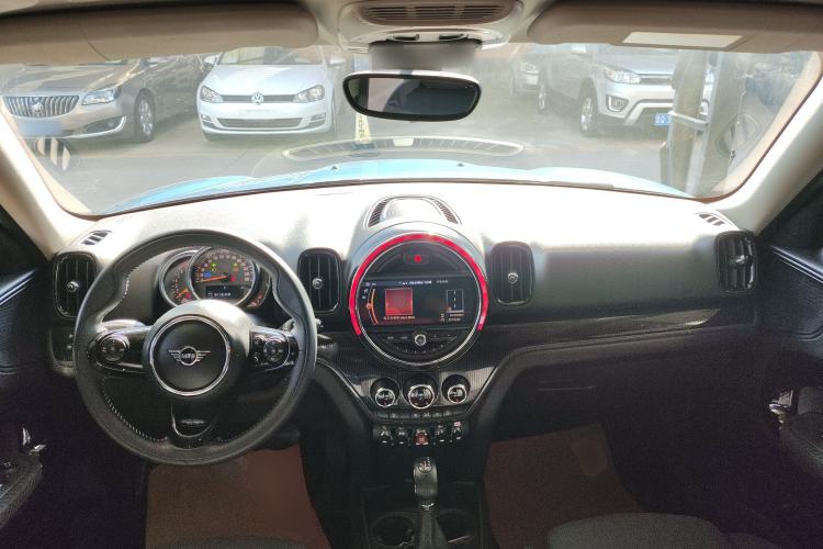 Used  Countryman 2018 1.5T COOPER Artist
