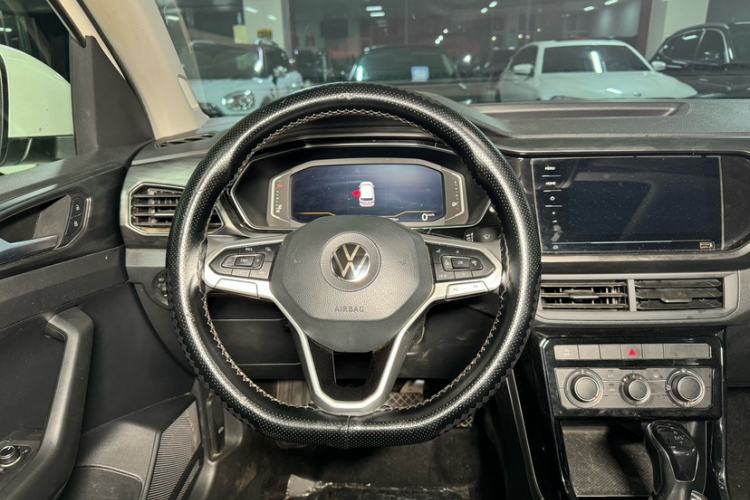 Used Volkswagen Tacqua 2020 1.5L Automatic Yue

