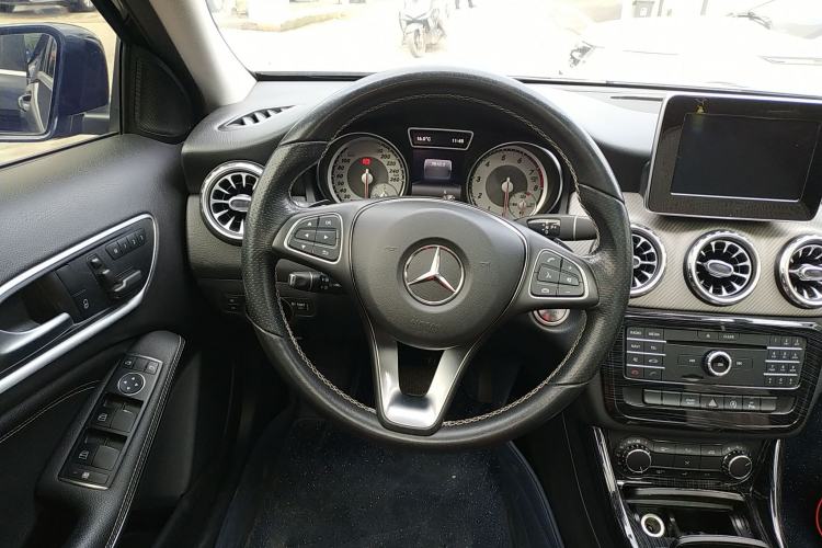 Used Mercedes-Benz GLA 2016 GLA 200 Fashion Model