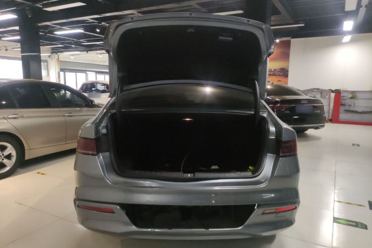 Used BYD Qin PLUS 2024 HONOR Edition DM-i 55KM Leading Model
