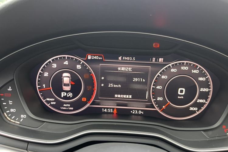 Used Audi A4L 2018 30th Anniversary Edition 40 TFSI Fashion Model
