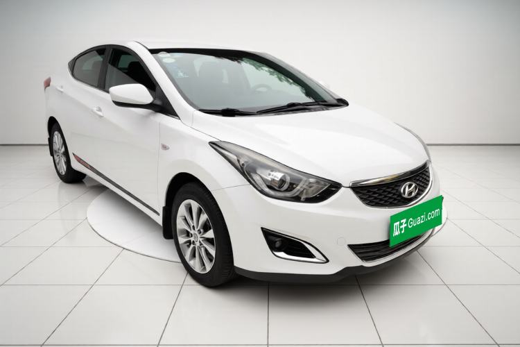 Used Hyundai Elantra (5th Generation / Langdong) 2016 1.6L Automatic Smart Version