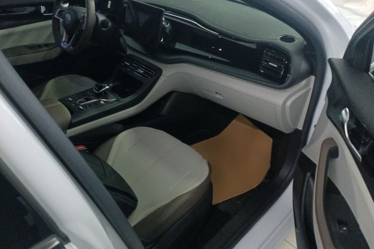 Used BYD Qin PLUS 2024 HONOR Edition DM-i 55KM Leading Model