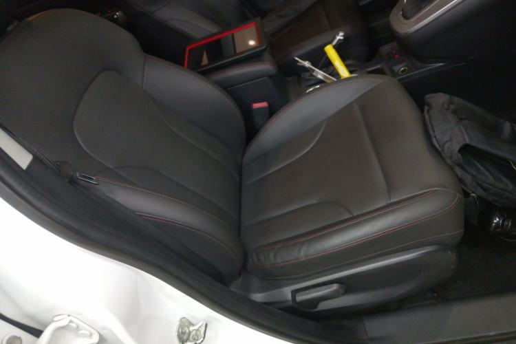 Used Haval M6 2019 1.5T DCT Two-Wheel Drive Value Edition China VI Standard
