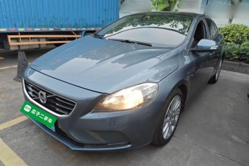 Used Volvo V40 2014 2.0T Zhiyi Version