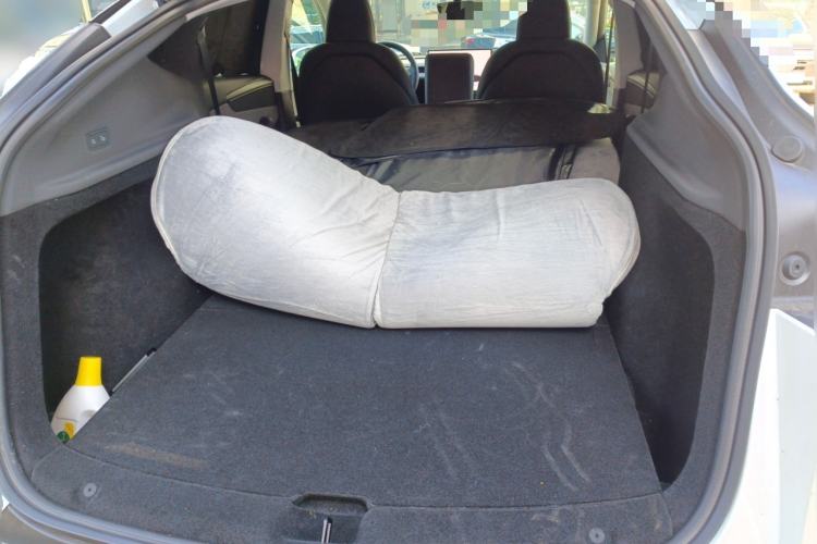 Used Tesla Model Y 2025 Rear-Wheel-Drive Version
