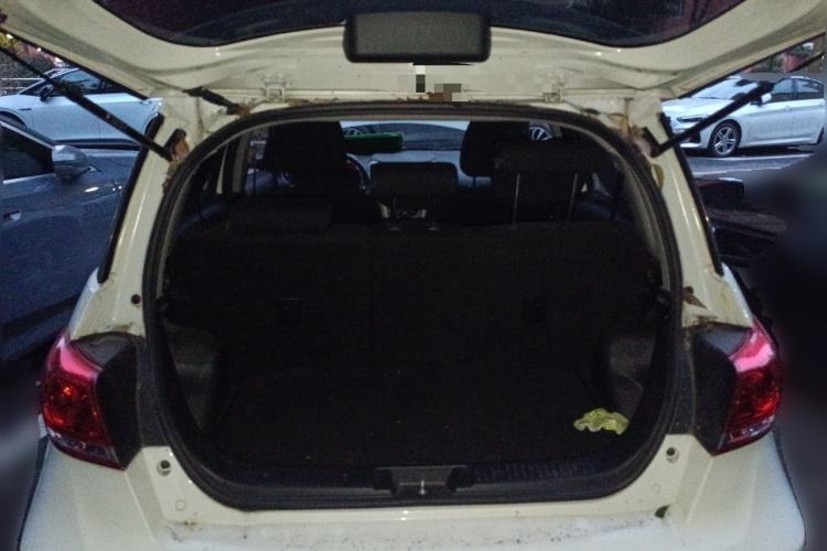 Used Haval H1 2017 Red-Label 1.5L Manual Comfort Model
