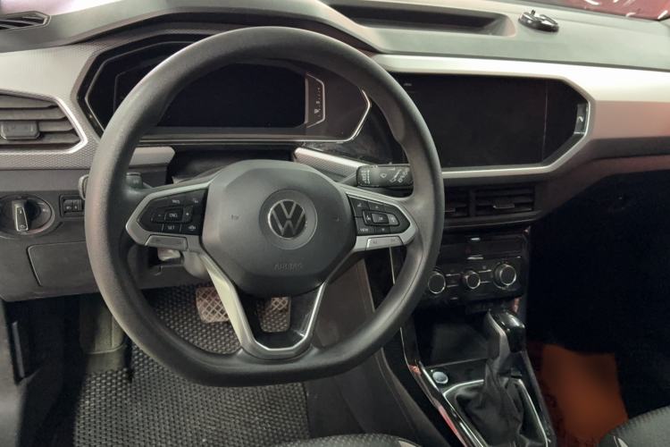 Used Volkswagen Tacqua 2021 200TSI DSG JoyConnect Edition
