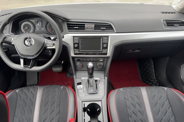 Used Volkswagen Lamando 2019 230TSI DSG Fashion Edition China V Standard
