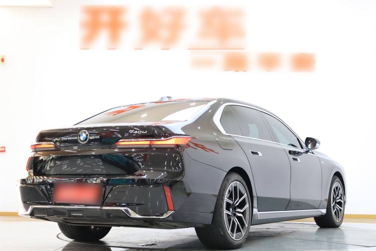 Used BMW 7 Series 2023 735Li M Sport Package
