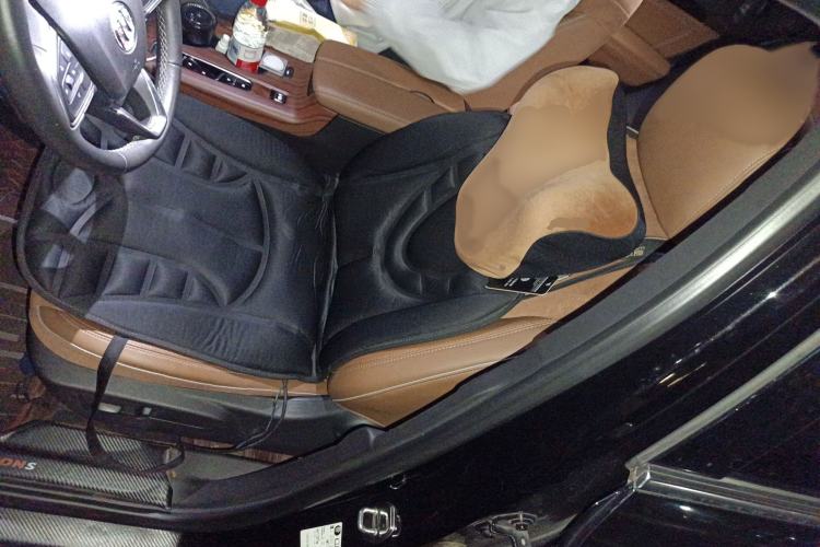 Used Buick Envision 2020 Encore S 652T Two-Wheel Drive Luxury Model
