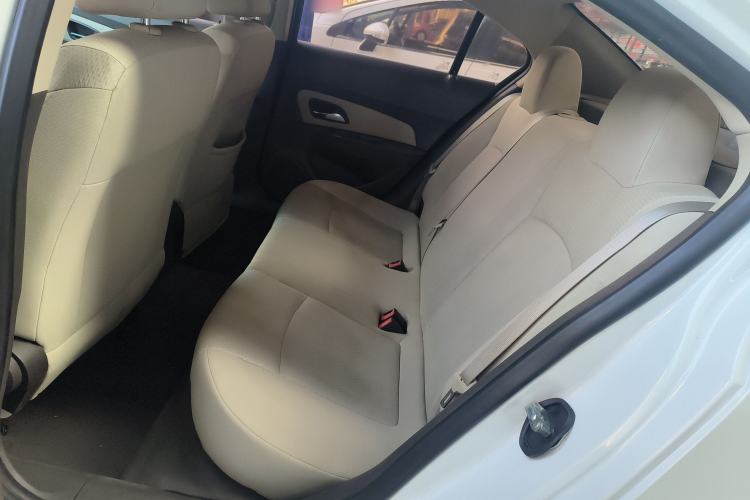 Used Chevrolet Cruze 2015 1.5L Classic SL MT
