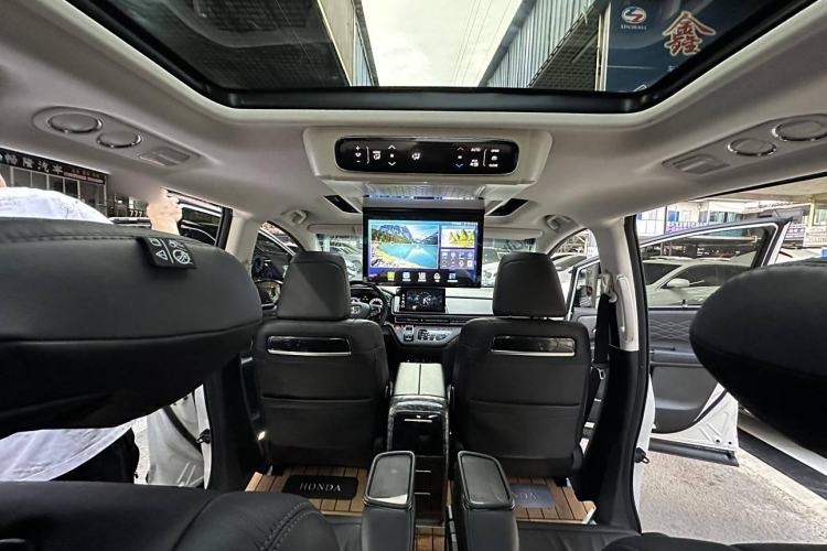 Used Honda Elysion 2022 2.0L eHEV Luxury First Edition
