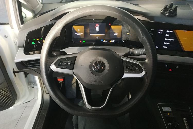 Used Volkswagen Golf 2023 200TSI DSG