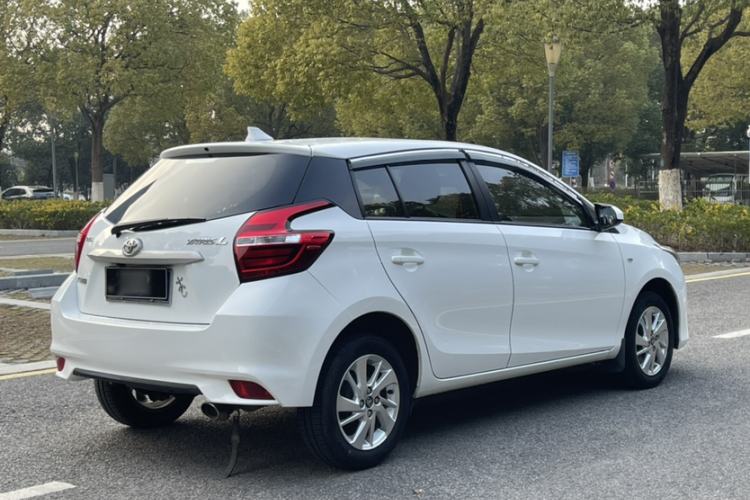 TDK.VehicleDetails.img