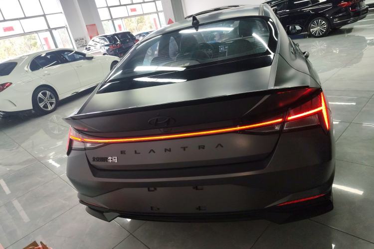 Used Hyundai Elantra 2022 1.5L CVT 20th Anniversary Edition
