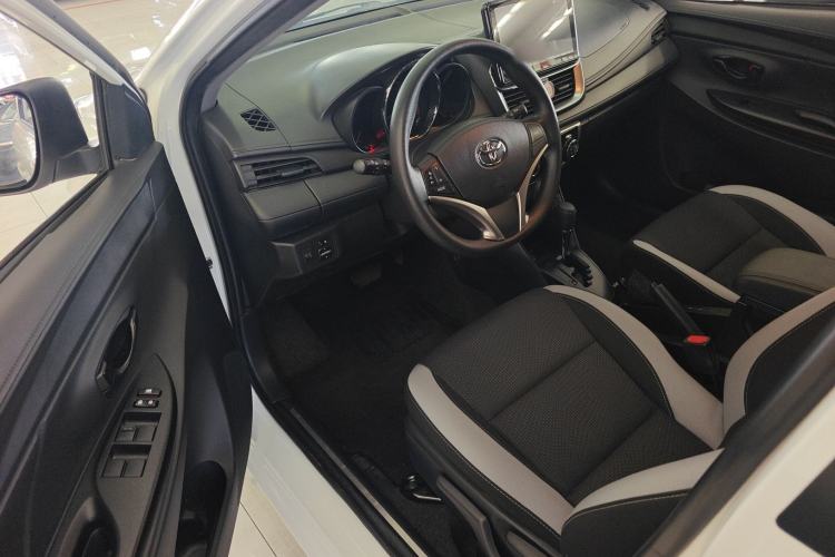 Used Toyota YARiS L 2022 1.5L CVT Leading PLUS Edition
