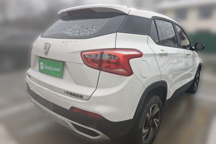 Used Baojun 510 2017 1.5L manual Comfort trim
