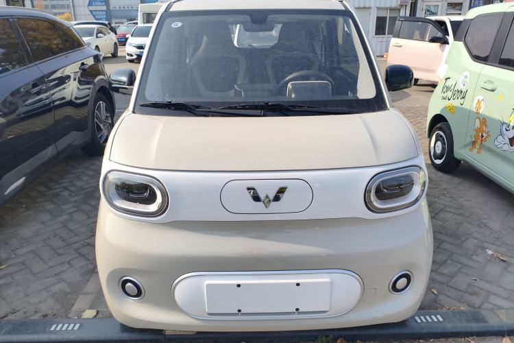 Used Wuling Hongguang MINIEV 2024 3rd Generation 215km Youth Edition
