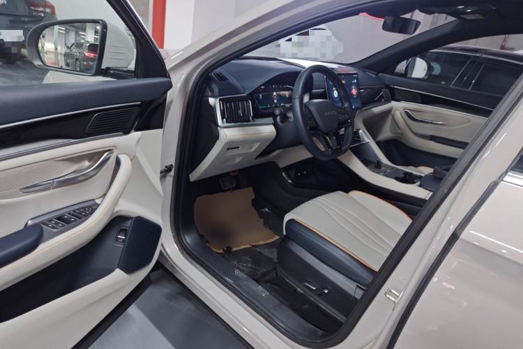 Used BYD Song PLUS New Energy 2023 Champion Edition DM-i 110KM Flagship Model
