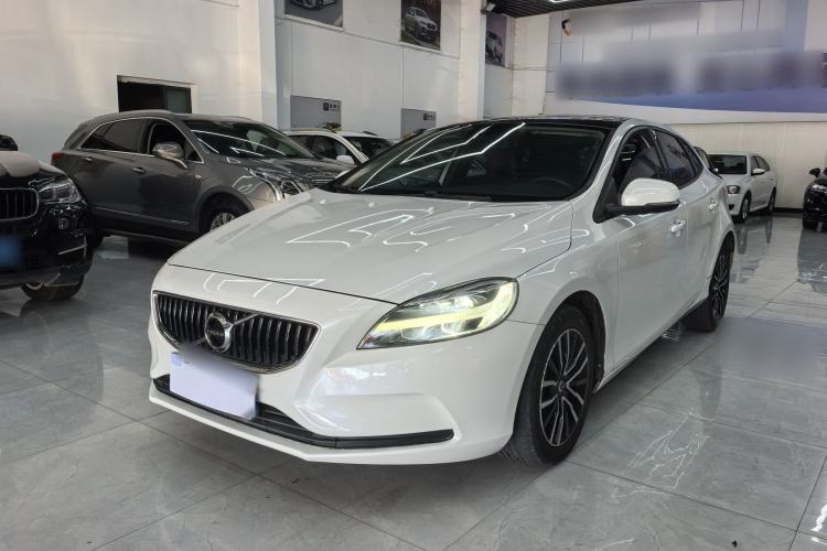 Used Volvo V40 2018 T3 Zhiyi Edition