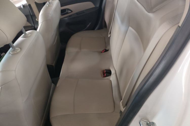 Used Chevrolet Cruze 2015 1.5L Classic SL MT
