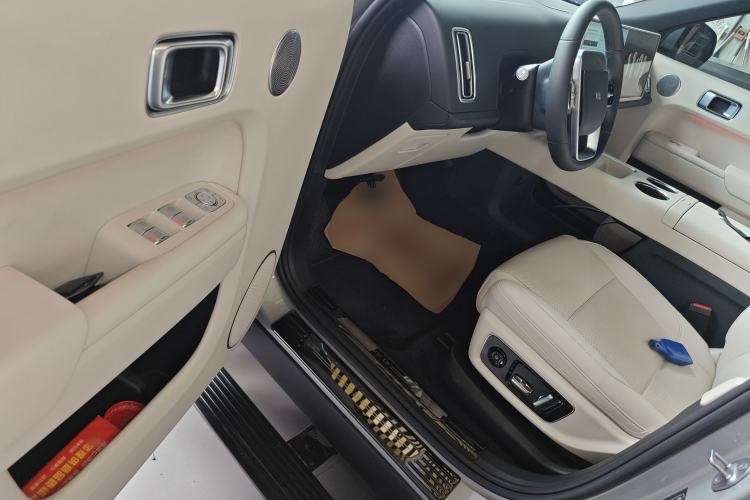 Used Li Auto L9 2024 Ultra Model
