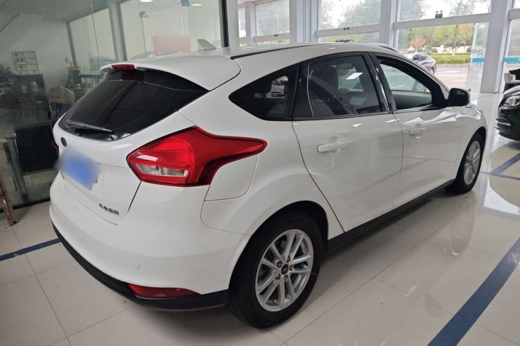Used Ford Focus 2018 Hatchback Classic 1.6L Automatic Trendy SmartDrive Edition