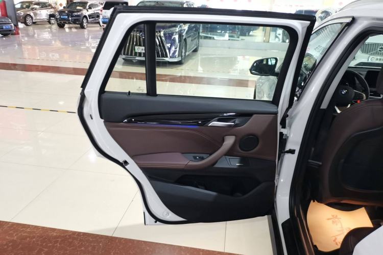 Used BMW X1 2020 sDrive25Li Leading Model