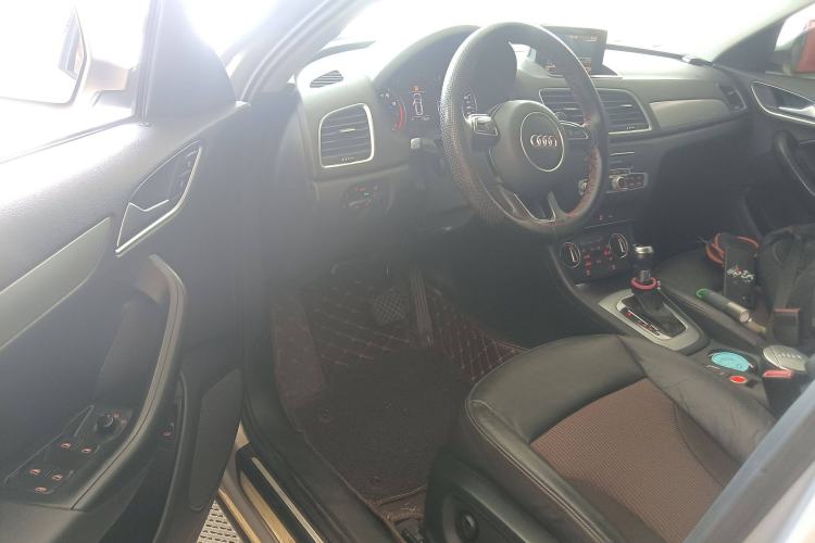 Used Audi Q3 2017 30 TFSI Fashion Model
