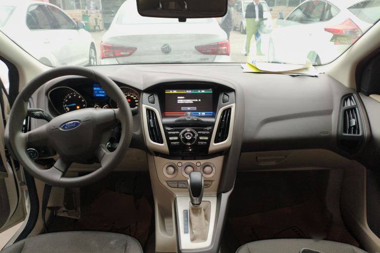 Used Ford Focus 2012 Sedan 1.6L Automatic Comfort Model
