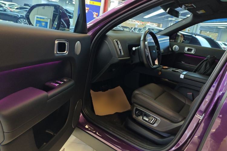 Used Li Auto L8 2023 Air model