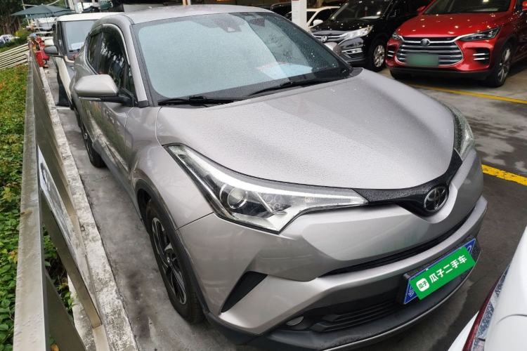 Used Toyota IZOA 2018 2.0L Yichi Version China VI Standard
