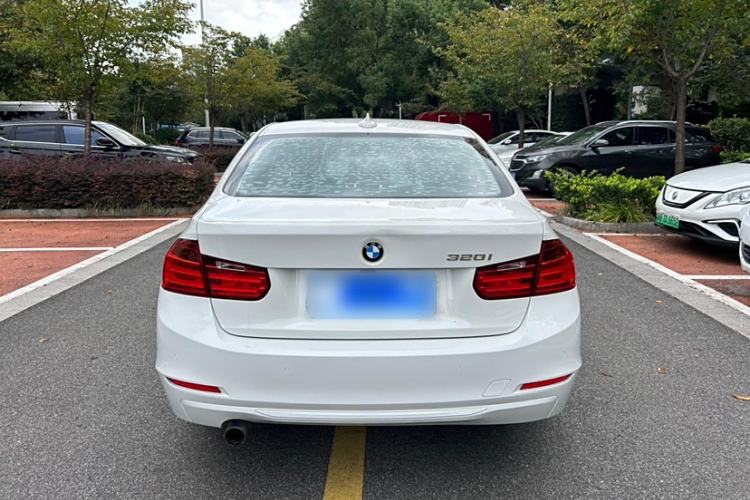 Used BMW 3 Series 2015 320i Fashion Model
