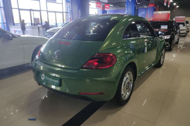 Used Volkswagen Beetle 2015 180TSI model
