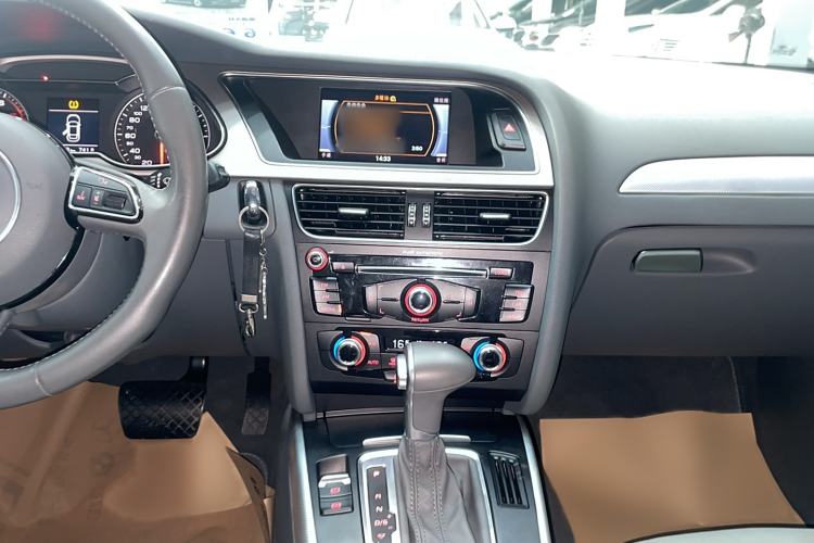 Used Audi A4L 2015 35 TFSI Automatic Standard Model
