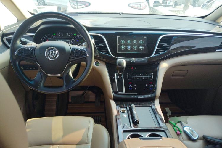 Used Buick GL8 2018 ES 28T Luxury Model China VI Standard
