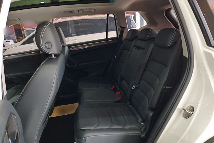 Used Volkswagen Tiguan L 2021 330TSI Automatic Two-Wheel Drive R-Line Enhanced Edition
