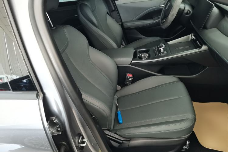 Used BYD Qin PLUS 2025 DM-i Smart Drive 55KM Leading Model
