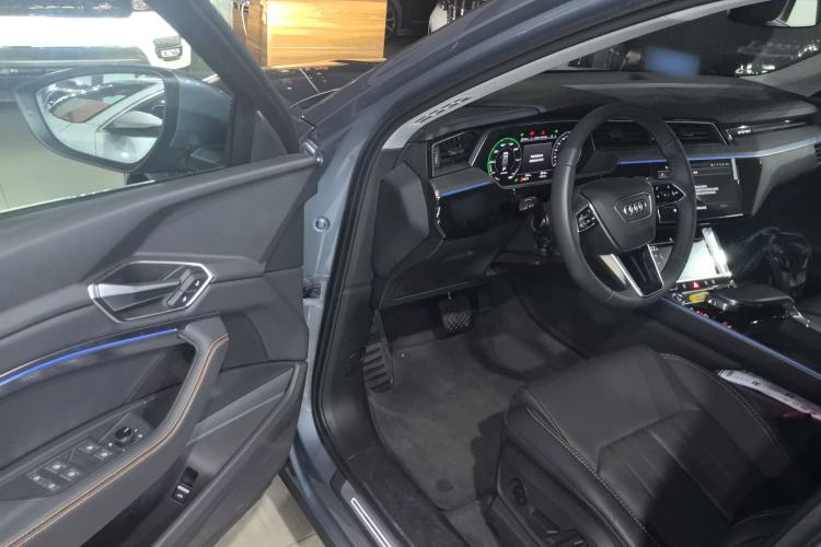 Used Audi e-tron 2021 50 quattro Luxury Edition
