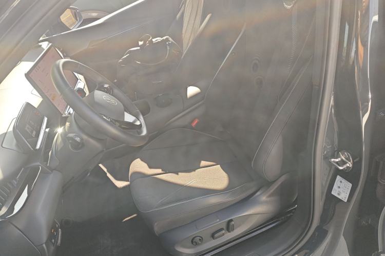 Used Volkswagen ID.UNYX 2024 Pro Long-Range Version