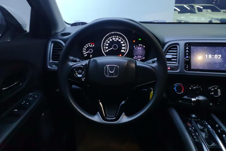 Used Honda Vezel 2020 1.5L CVT Pioneer Edition
