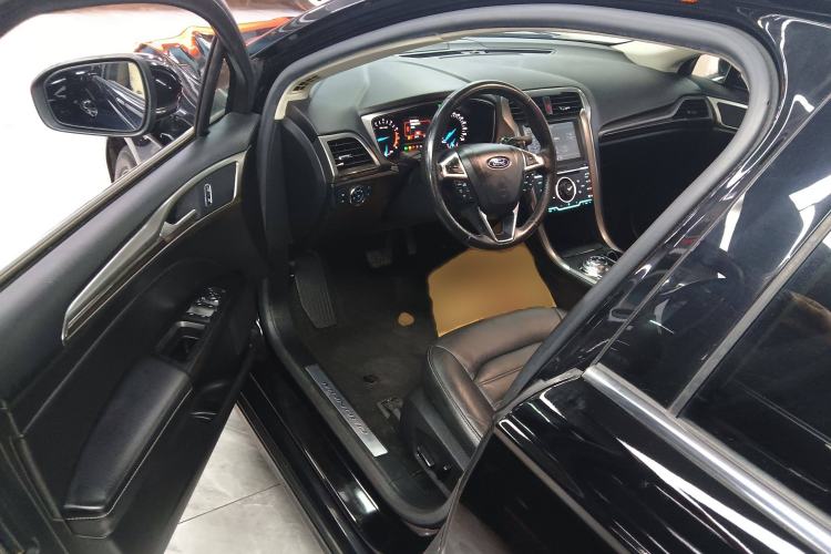 Used Ford Mondeo 2017 EcoBoost 180 Stylish Model
