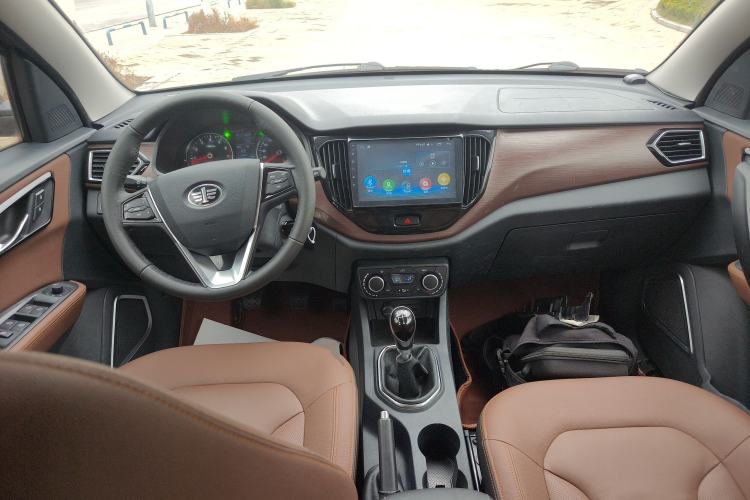 Used FAW Senya R7 2016 1.6L manual luxury version