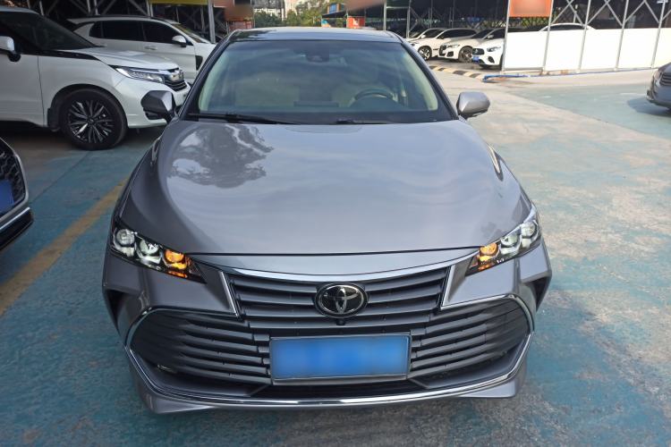 Used Toyota Avalon 2019 2.5L Touring Premium Version China VI Standard
