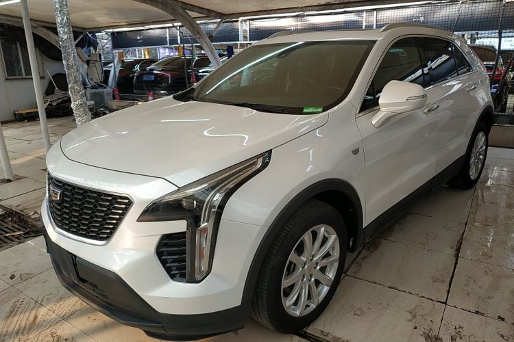 Used Cadillac XT4 2018 28T Two-Wheel Drive Tech Version